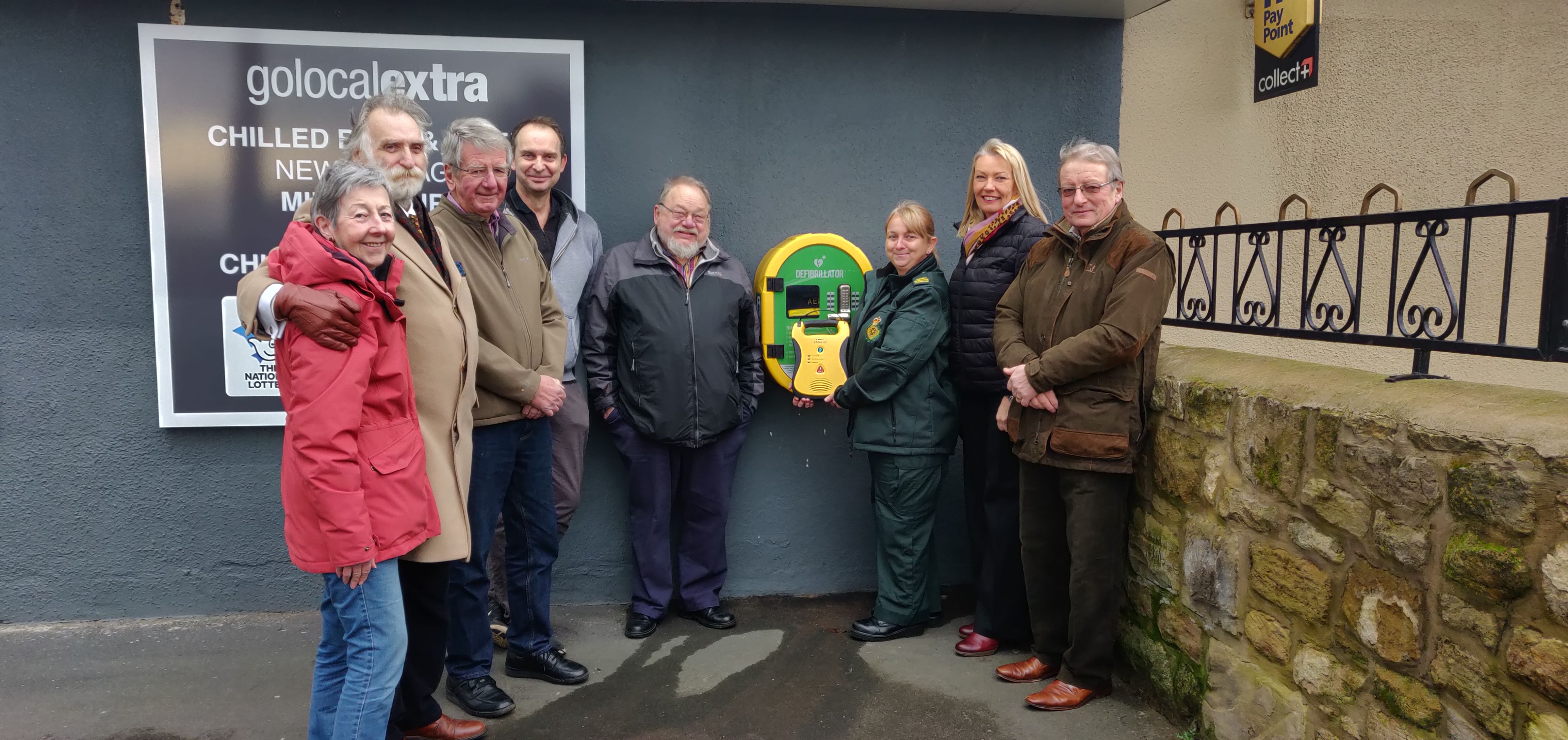 Royston High Street gets a defibrillator