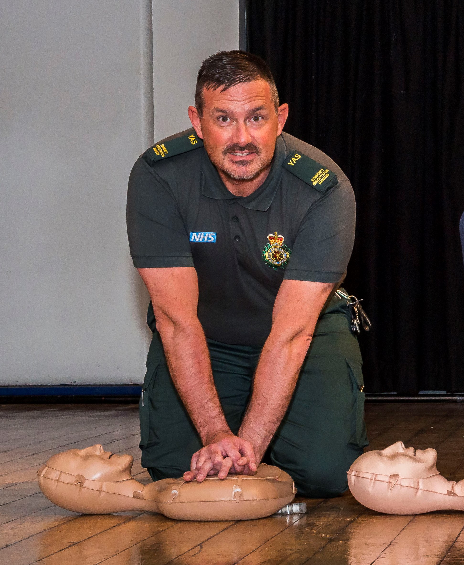 Jason Carlyon runs CPR lesson